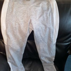 Victoria’s Secret pink leggings